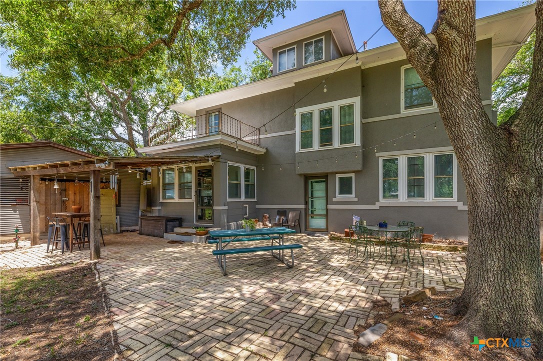 1004 Mitchell Street