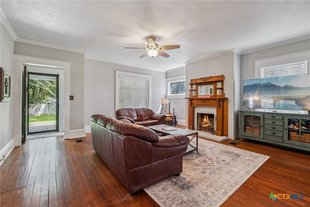 1004 Mitchell Street