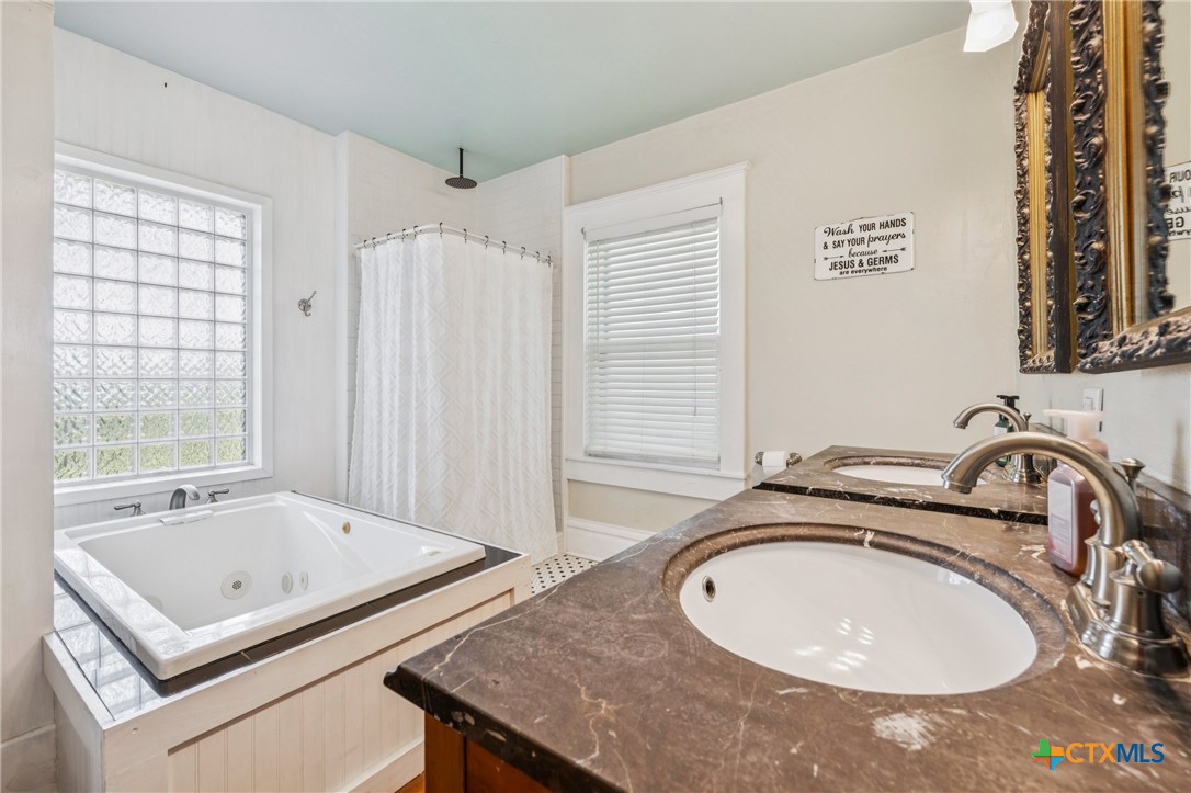 1004 Mitchell Street