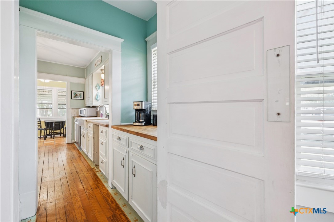 1004 Mitchell Street