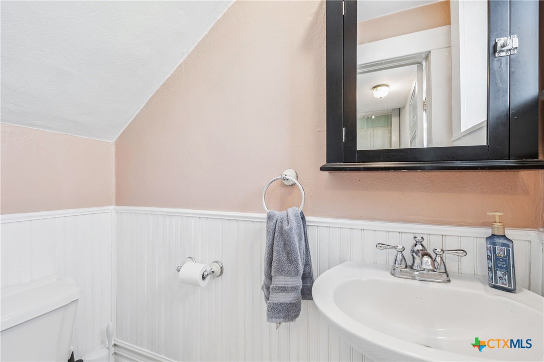 1004 Mitchell Street