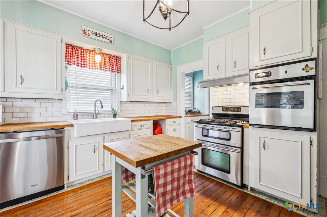 1004 Mitchell Street