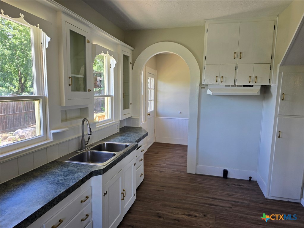 144 W Wallace Street