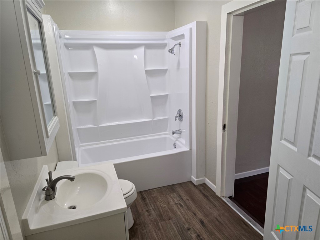 144 W Wallace Street