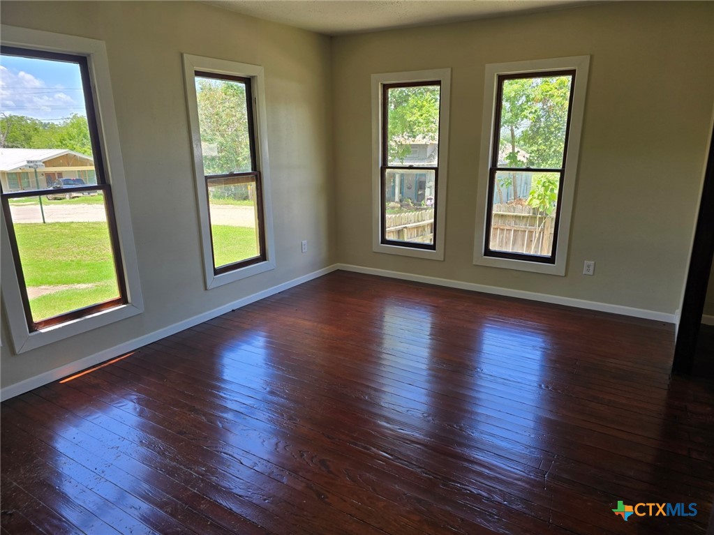 144 W Wallace Street