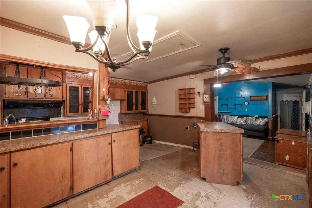 719 S Guadalupe Street