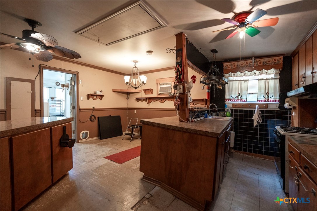 719 S Guadalupe Street