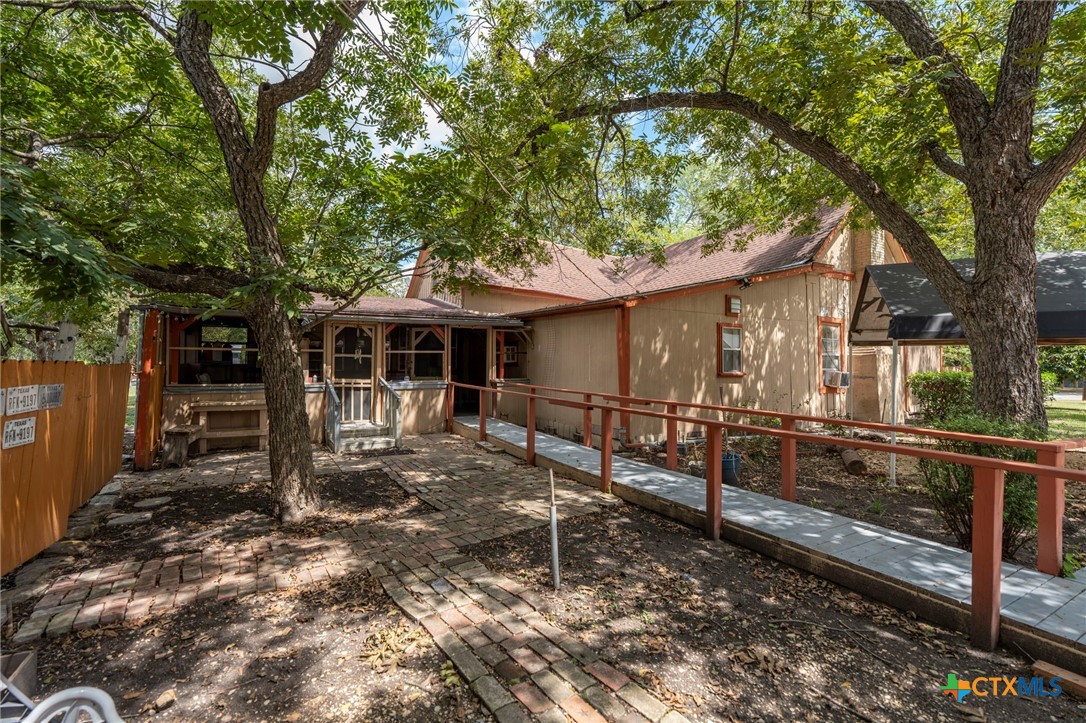 719 S Guadalupe Street