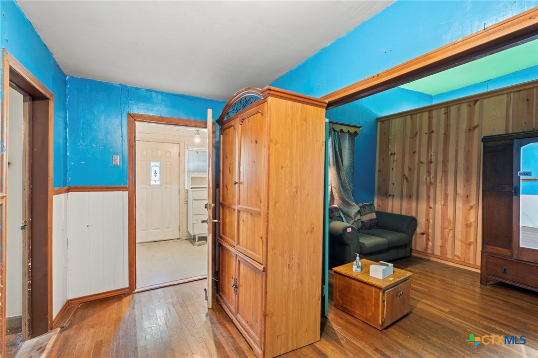 719 S Guadalupe Street