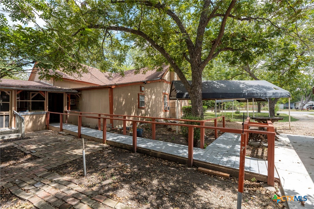 719 S Guadalupe Street