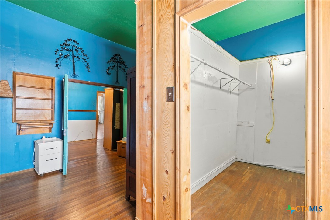 719 S Guadalupe Street