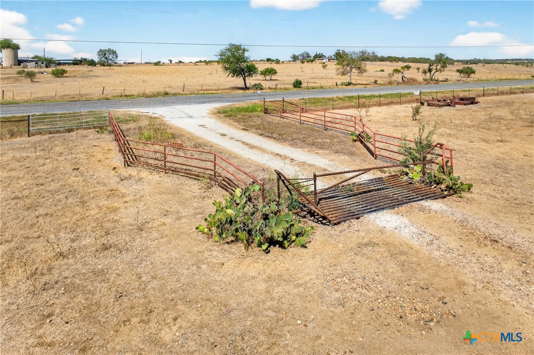 6695 W Hwy 97