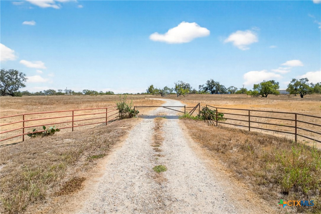 6695 W Hwy 97