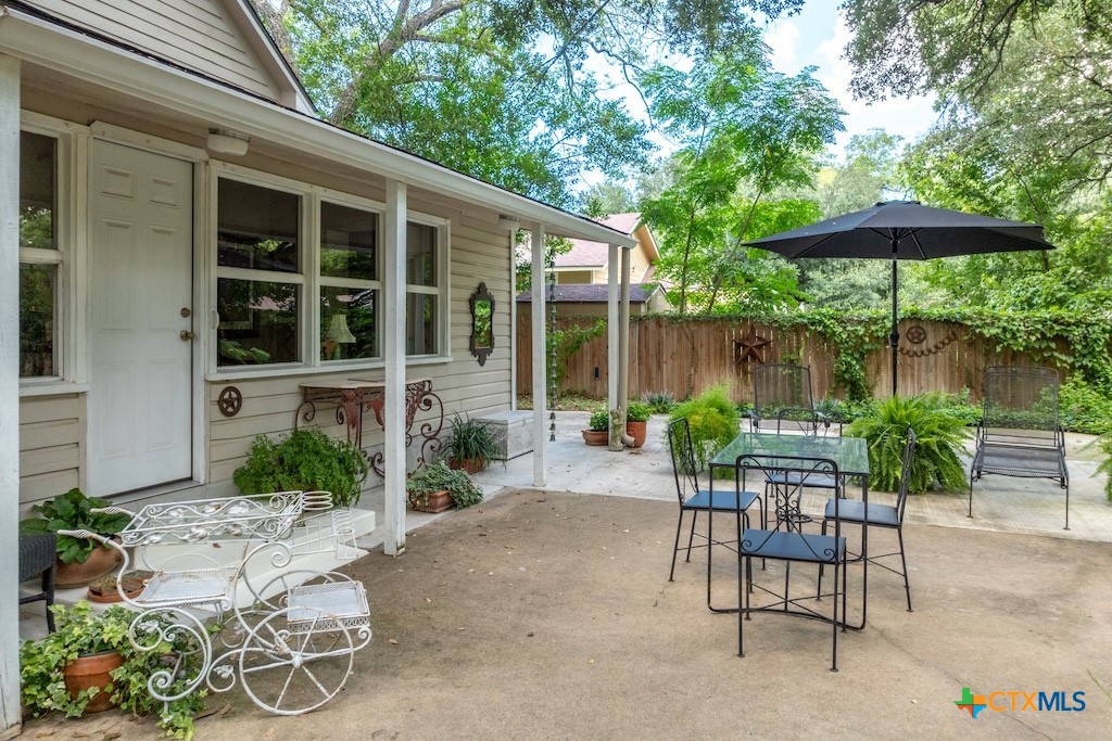 114 N College Street