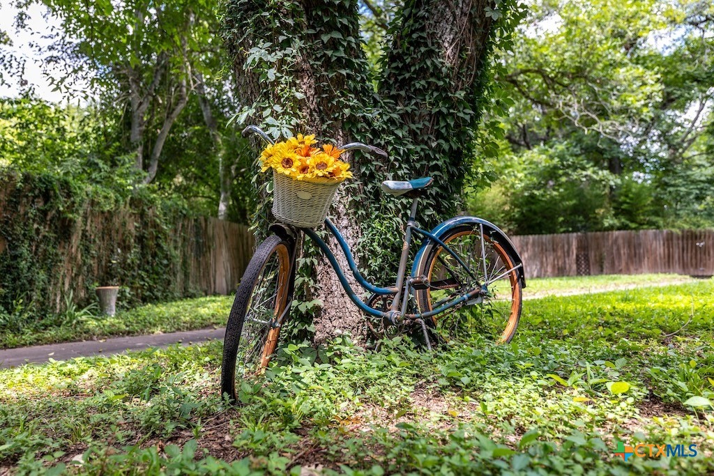 114 N College Street