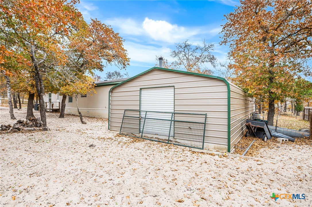690 Cherry Ridge
