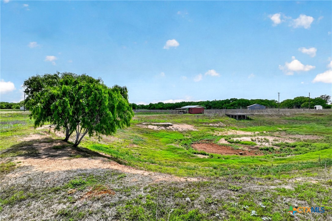 1763 N FM 108