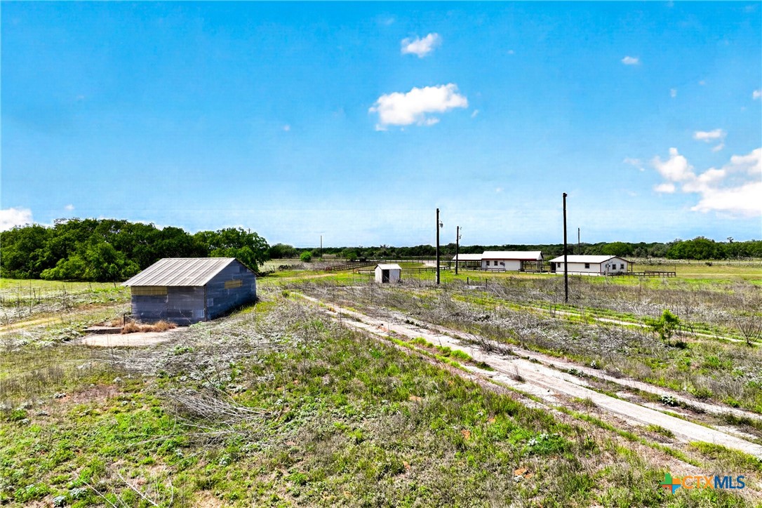 1763 N FM 108