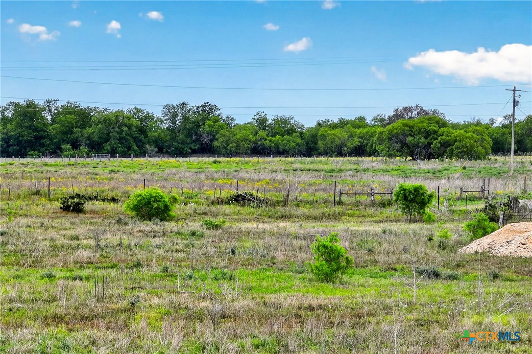 1763 N FM 108