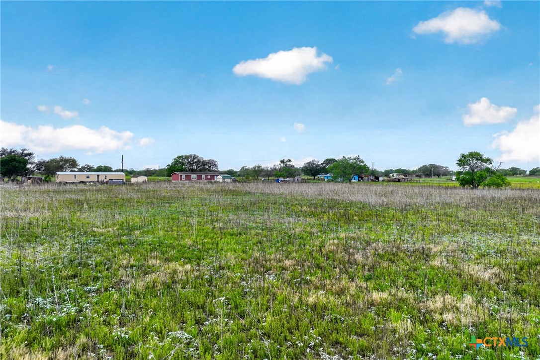 1763 N FM 108