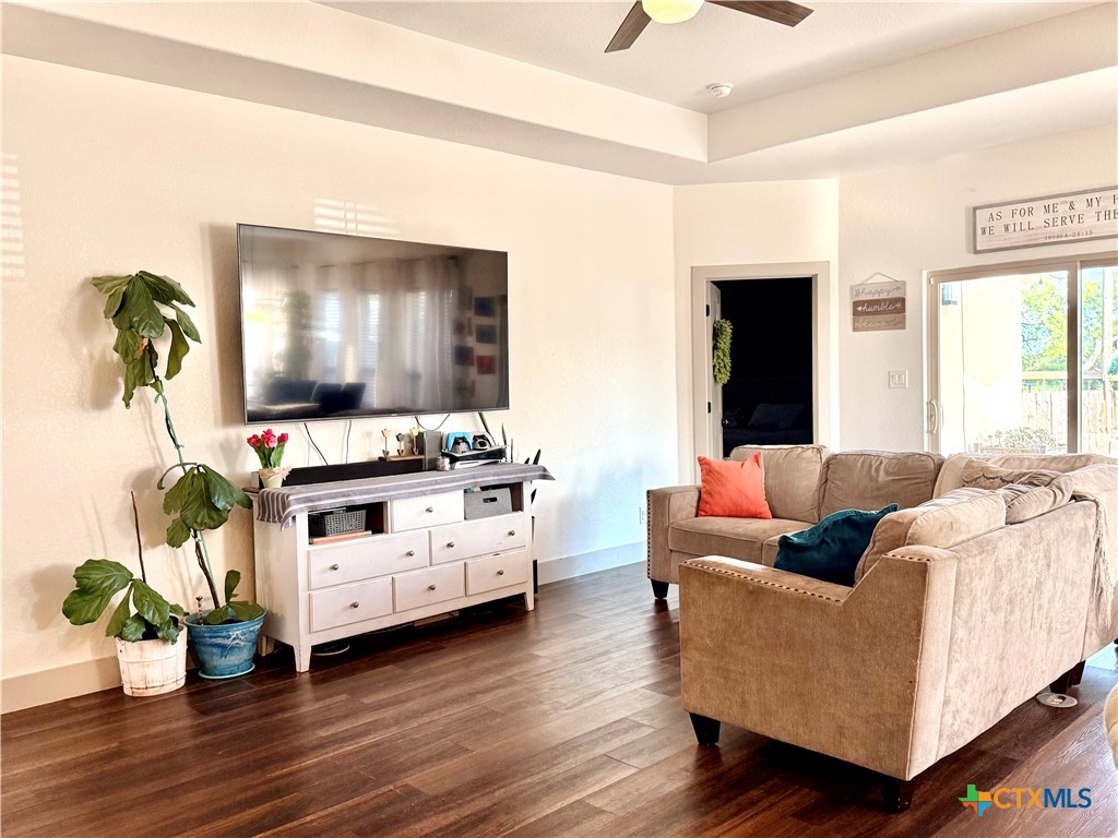 2002 Yellow Rose Way