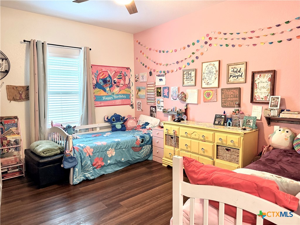 2002 Yellow Rose Way