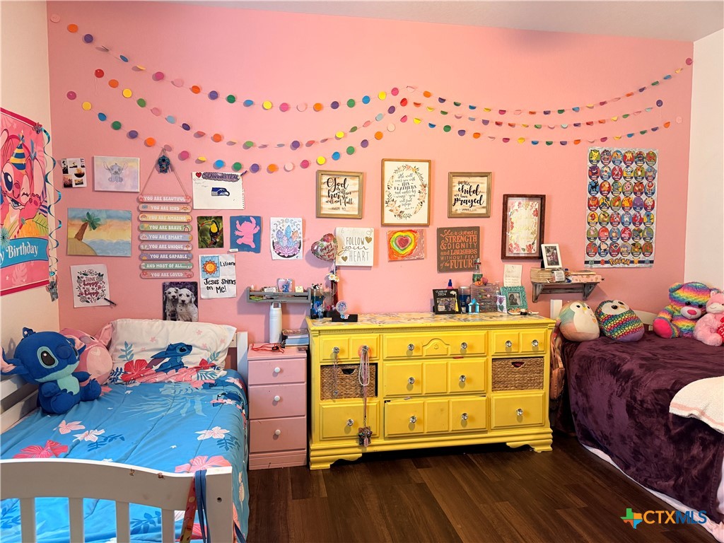 2002 Yellow Rose Way