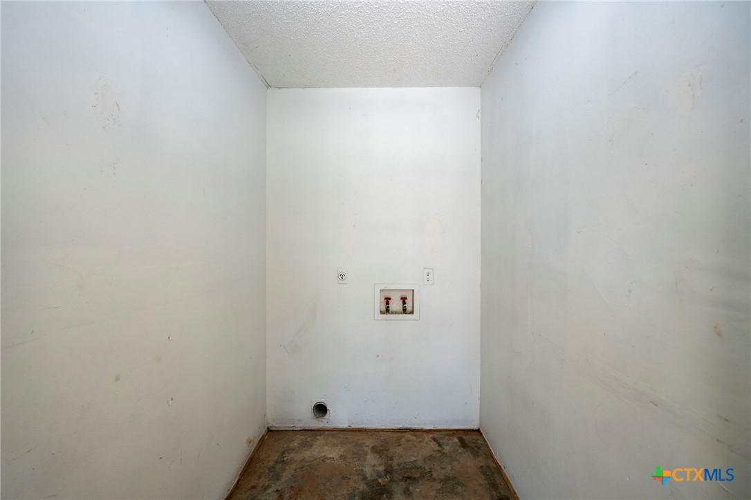 903 Mimosa Drive