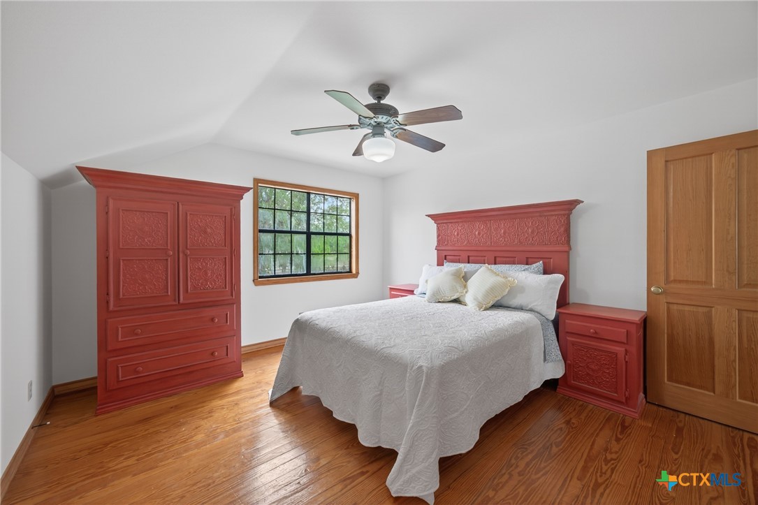 1077 Burdette Wells Road
