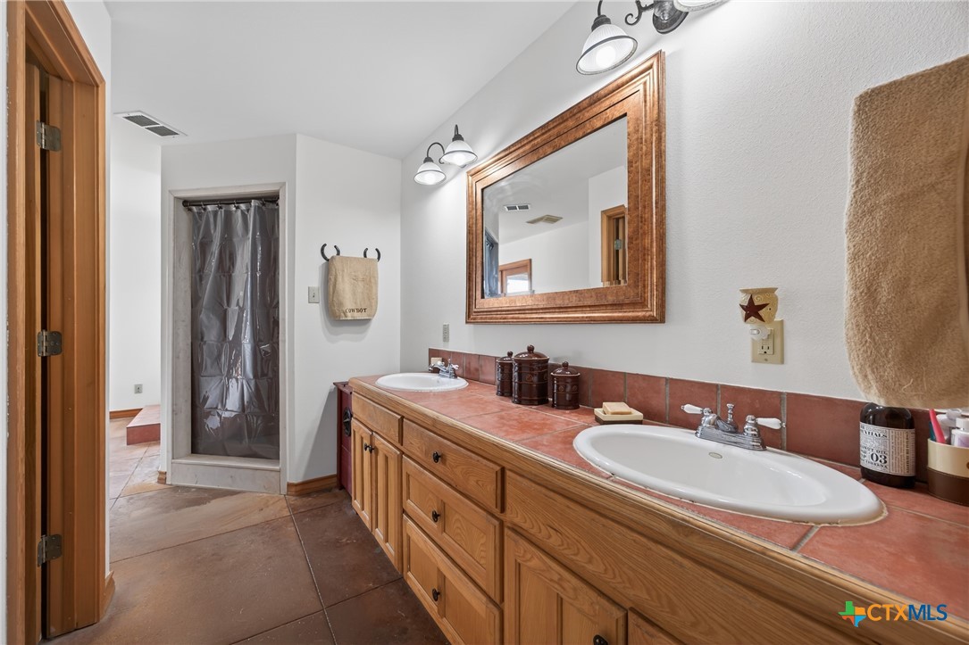 1077 Burdette Wells Road