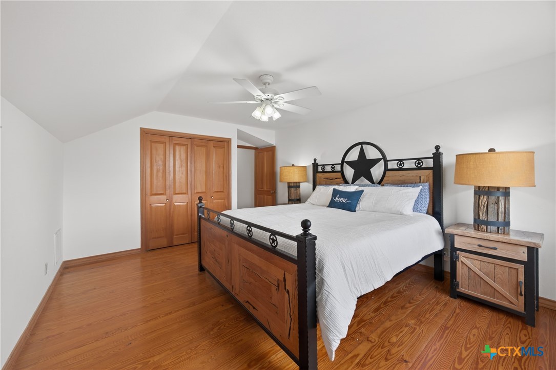 1077 Burdette Wells Road