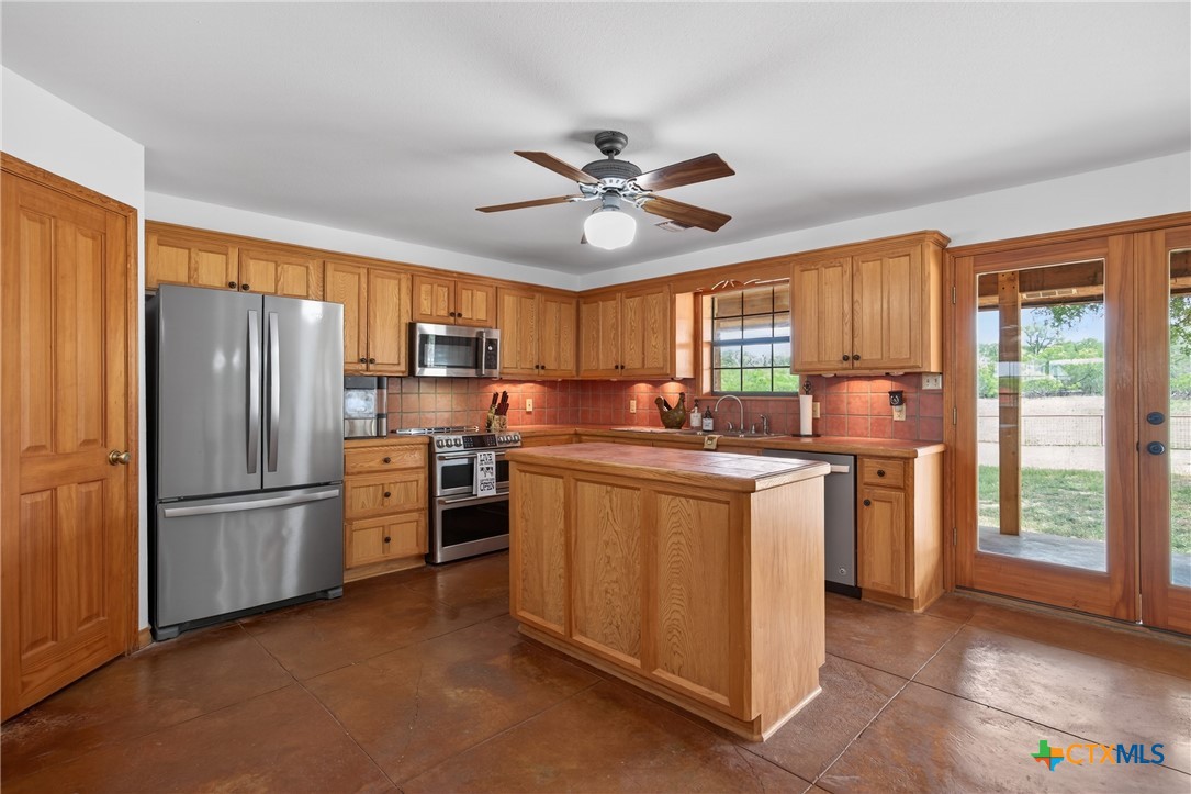 1077 Burdette Wells Road