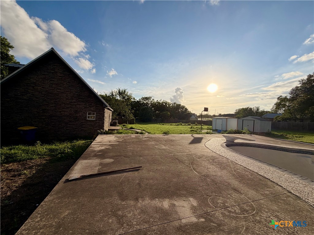 2011 Zint Street