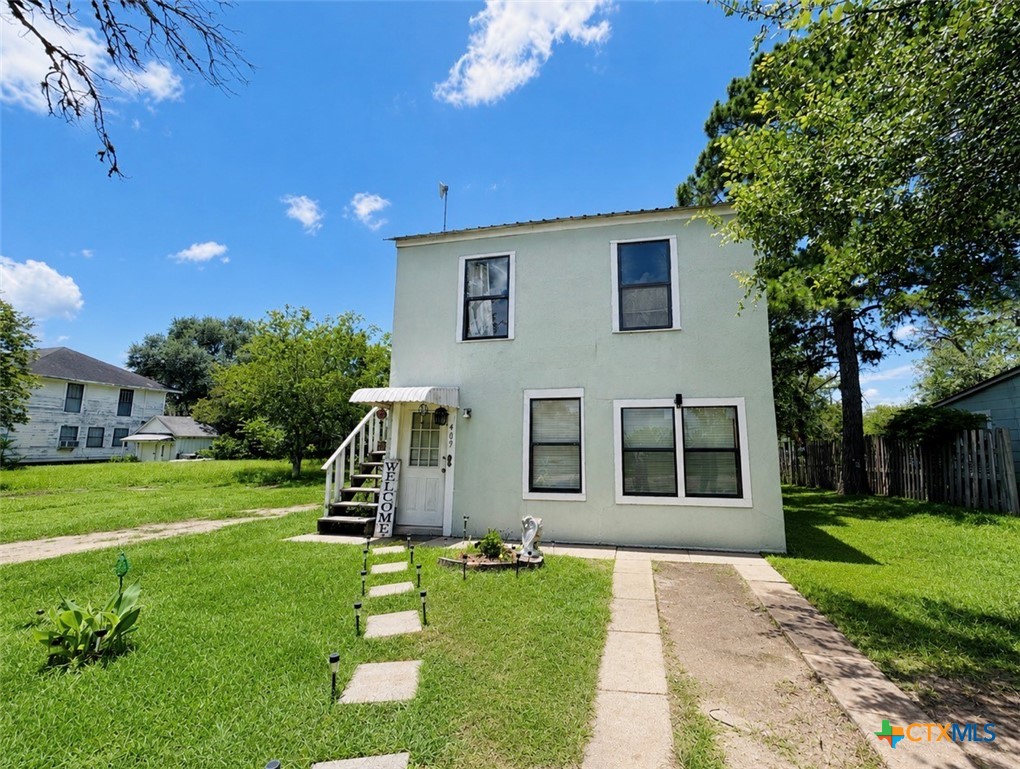 409 N Avenue D