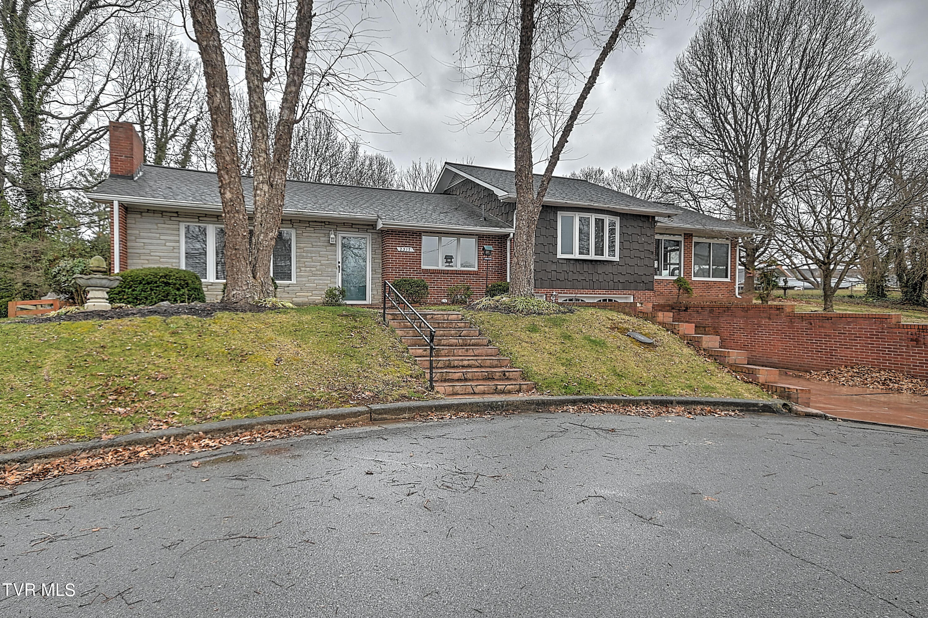 2317 Cretsinger Drive