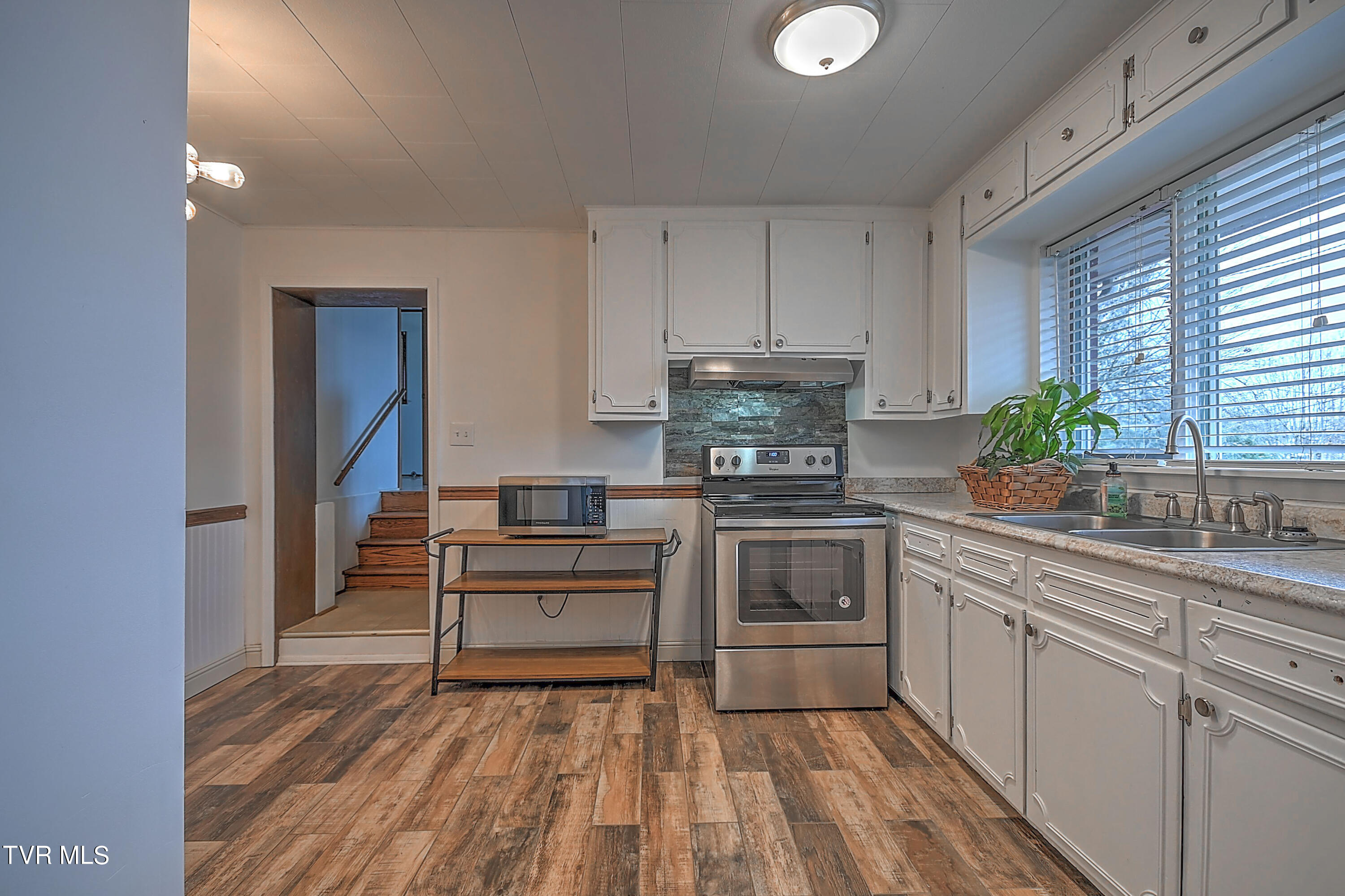 2317 Cretsinger Drive