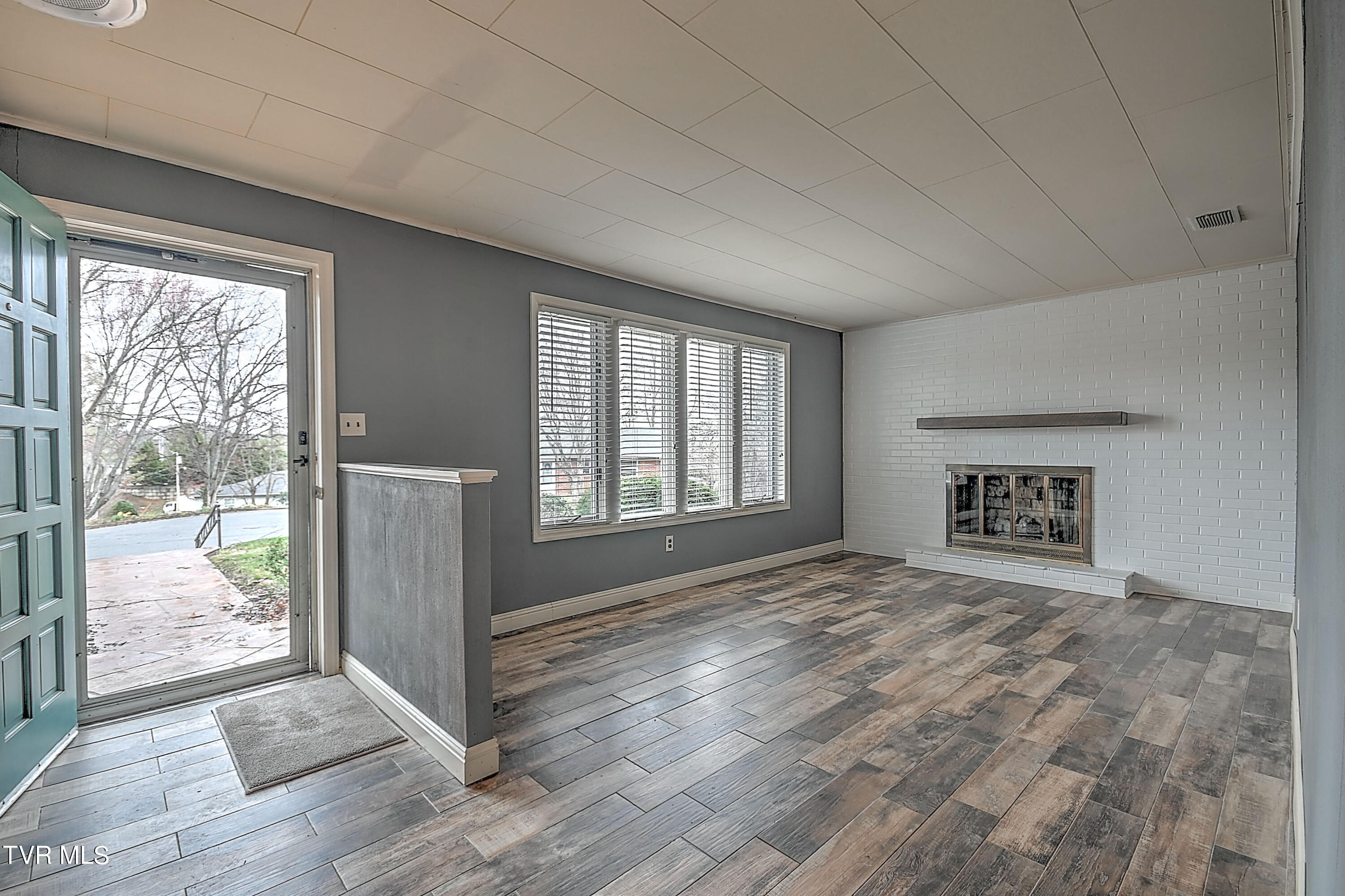 2317 Cretsinger Drive