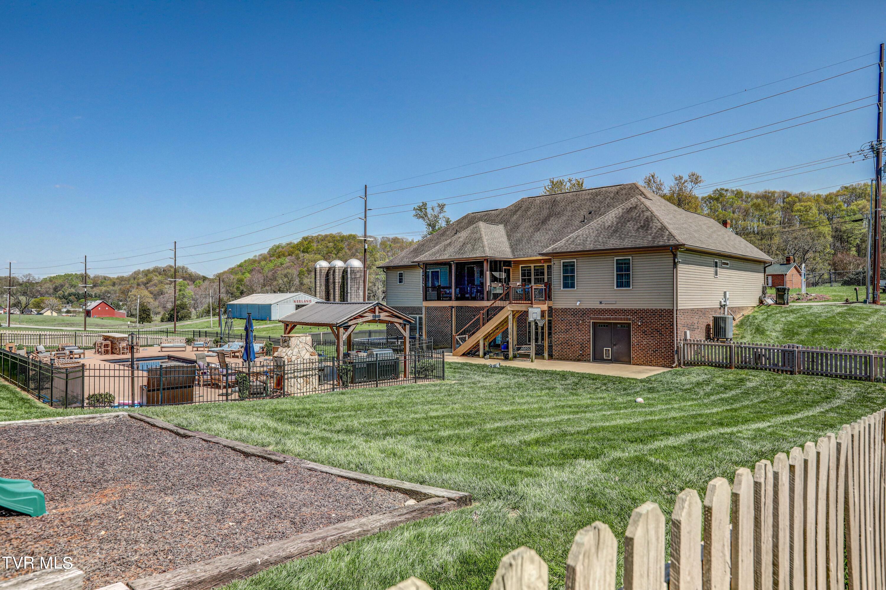 641 Hales Chapel Road