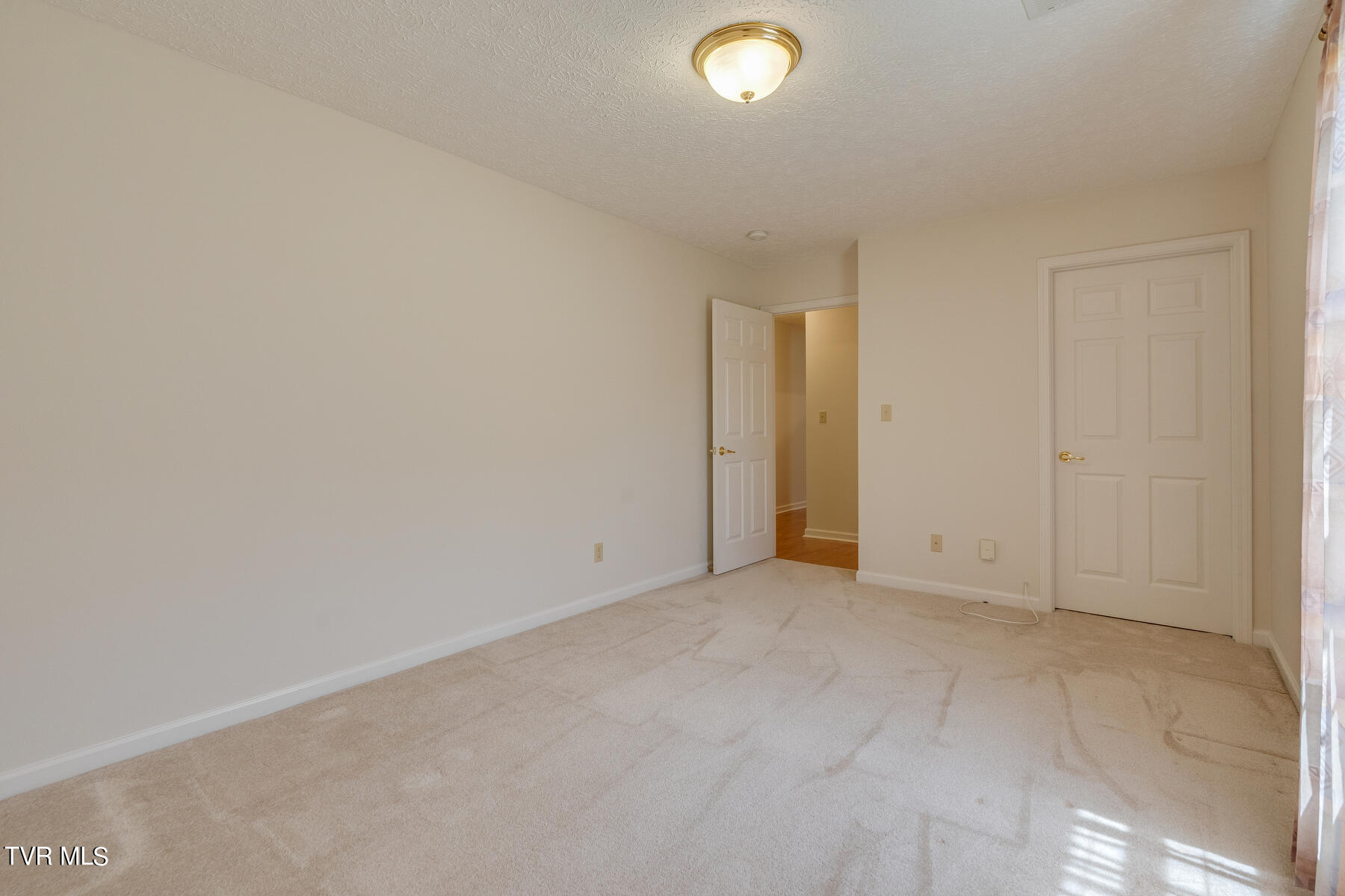 1406 Lodge Pine Walk, 1406