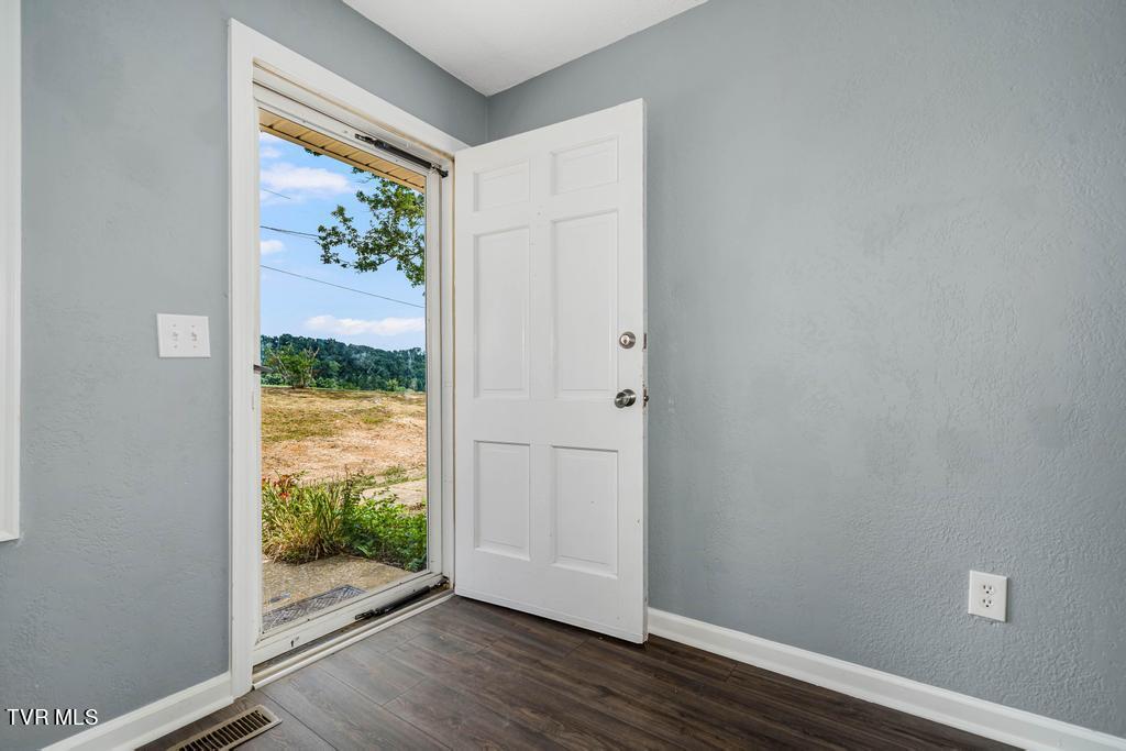 1408 Ben Gamble Road