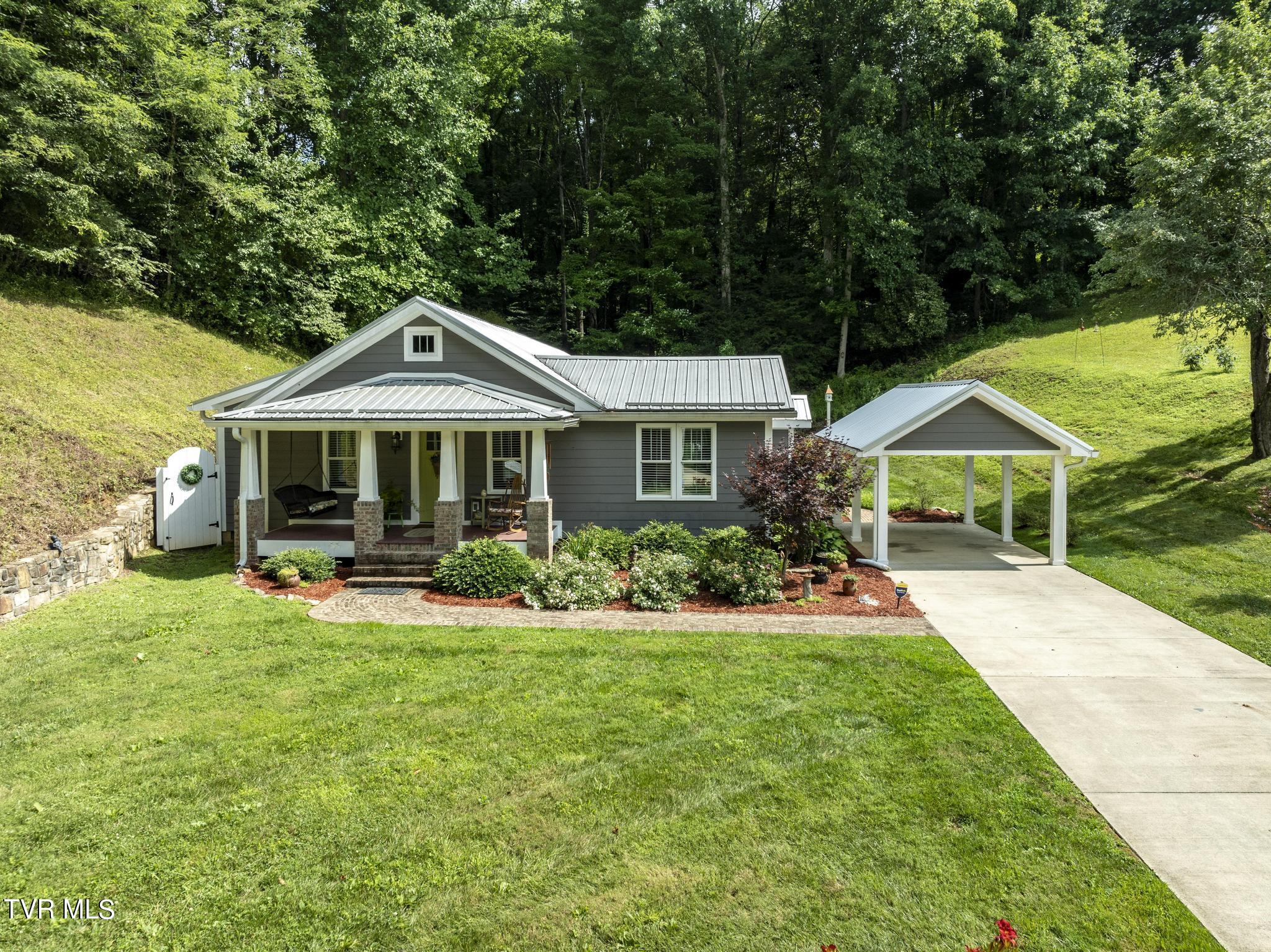 119 Suncrest Drive