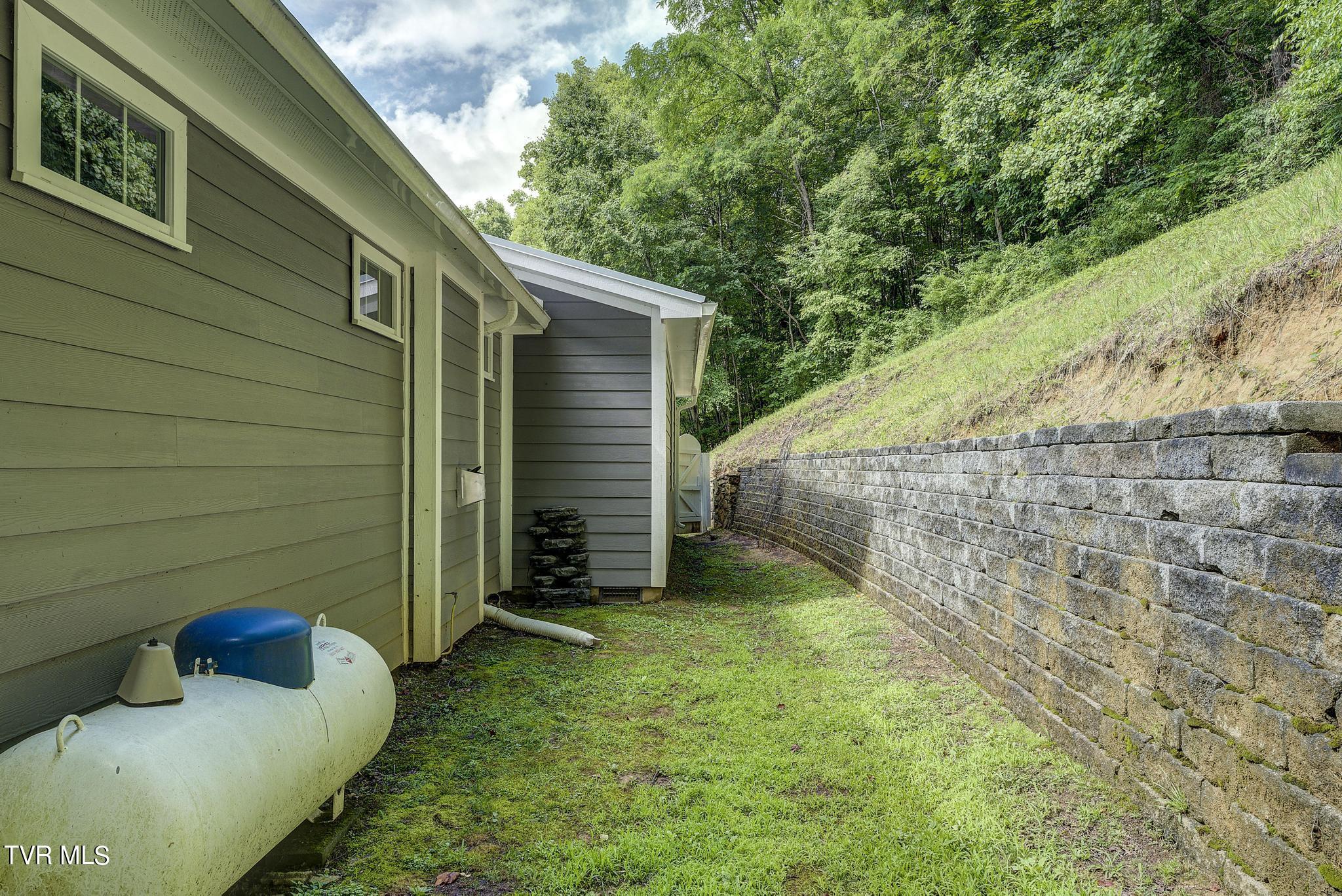 119 Suncrest Drive