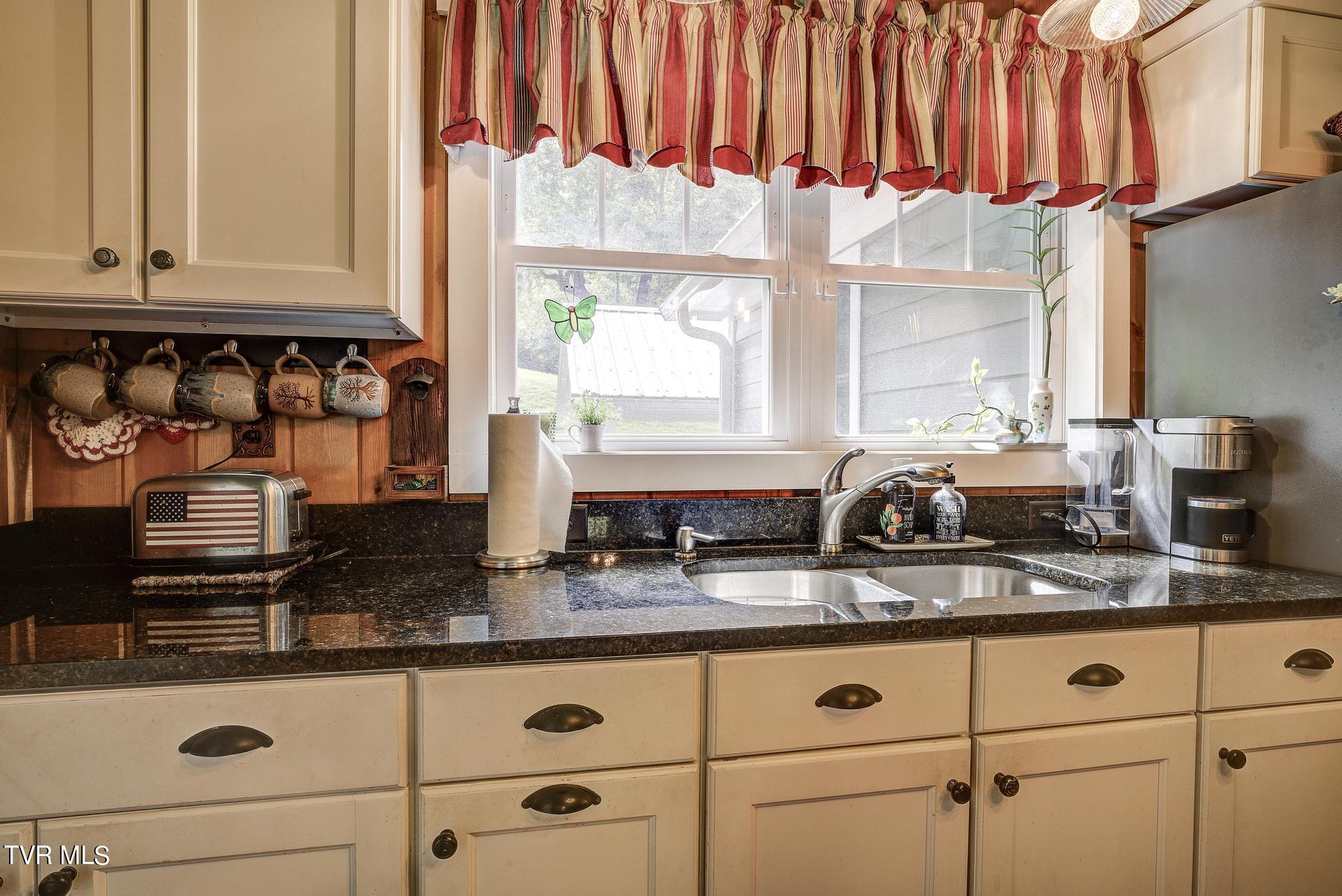 119 Suncrest Drive