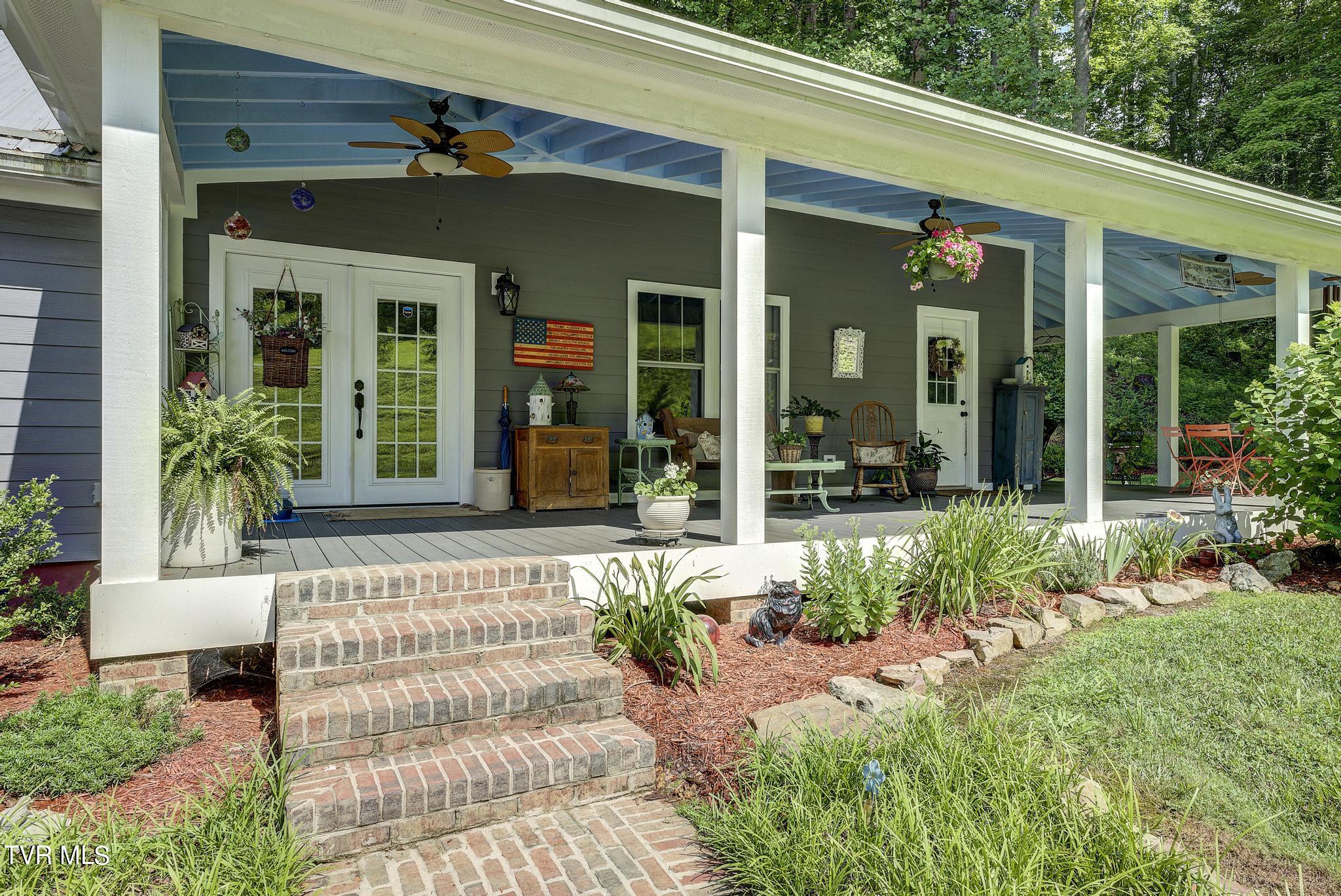 119 Suncrest Drive