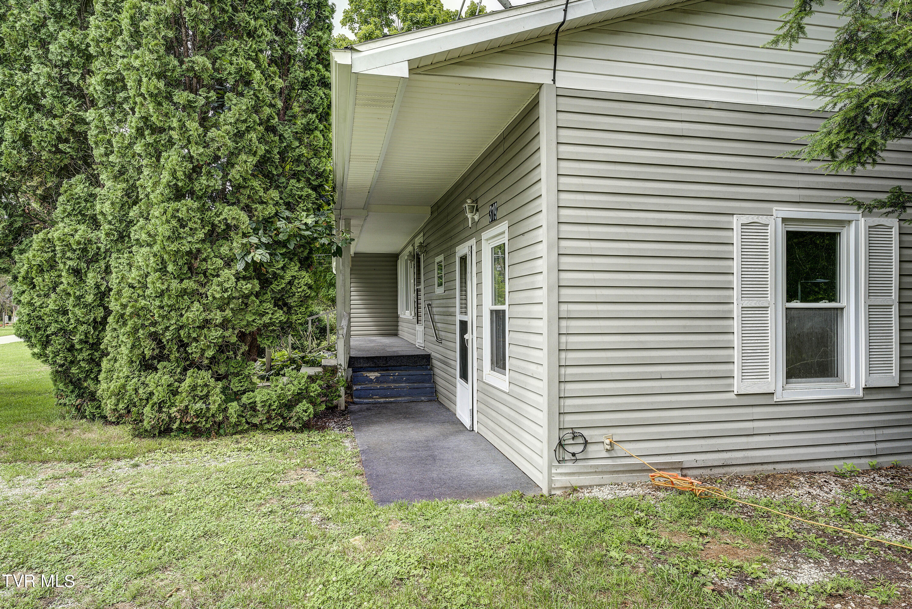 319 Scott Road