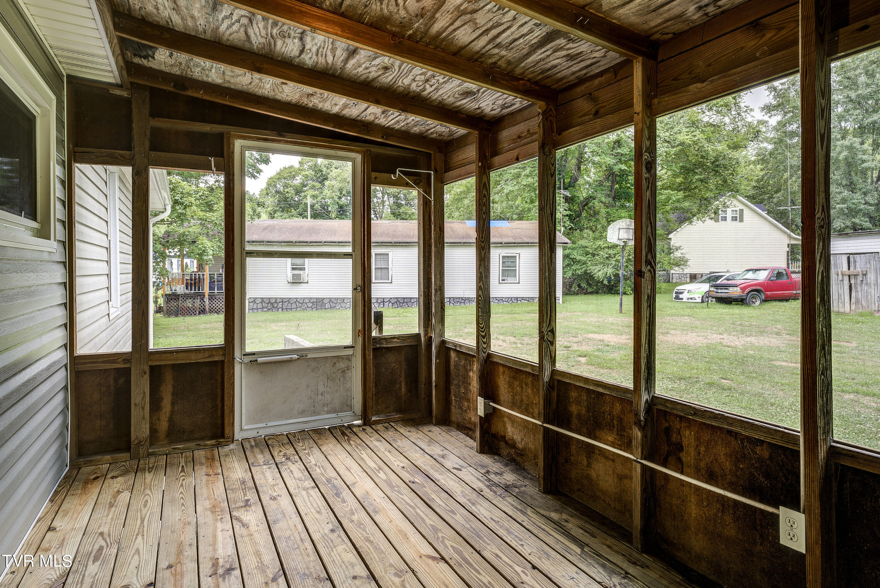 319 Scott Road