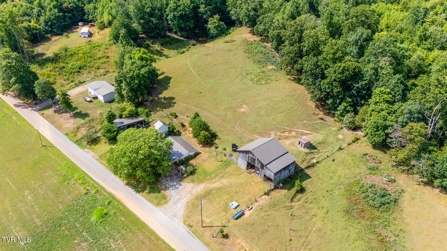 422 Looneys Gap Road