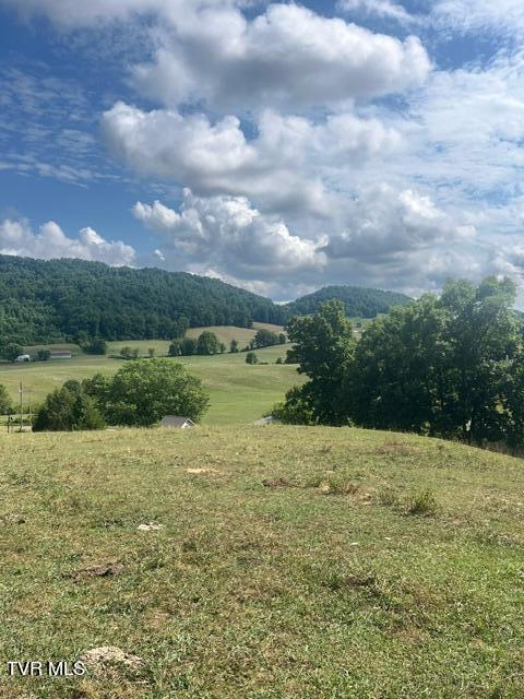 422 Looneys Gap Road