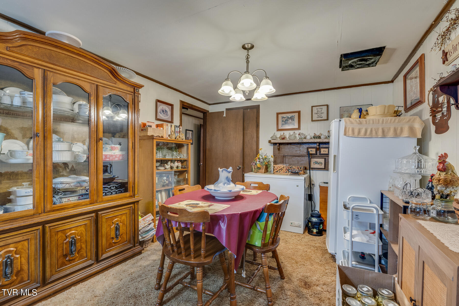 422 Looneys Gap Road