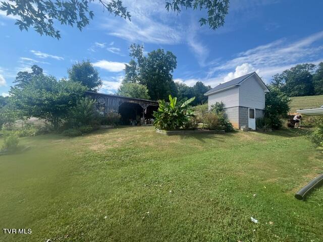422 Looneys Gap Road
